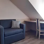 Katalin & Restaurant 汽车旅馆