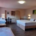 Мотель Katalin & Restaurant Береттьоуйфалу