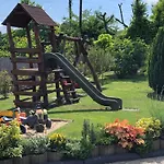 Katalin & Restaurant Мотель 2*