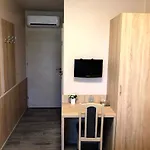 Katalin & Restaurant 汽车旅馆 Berettyóújfalu
