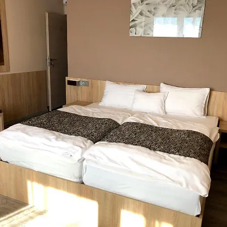 Katalin & Etterem Motel Berettyoujfalu