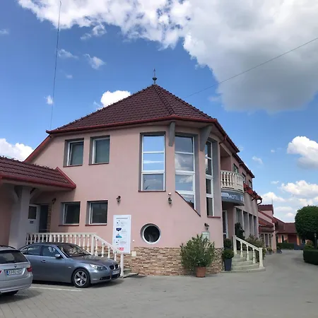 Motel Katalin & Etterem Berettyoujfalu