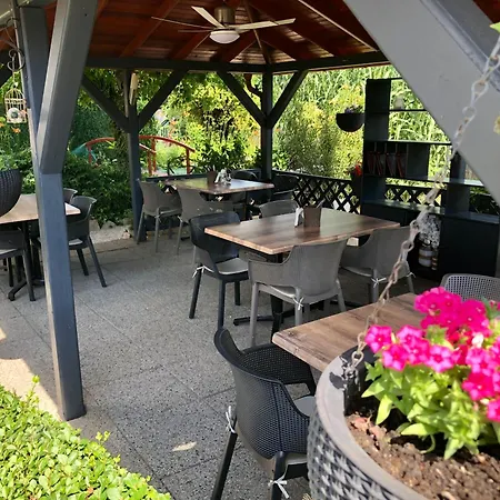 Katalin & Etterem Motel Berettyoujfalu