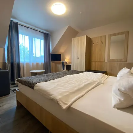 Motel Katalin & Restaurant 2*