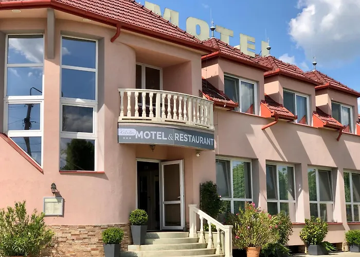 Katalin & Restaurant 2* Berettyóújfalu