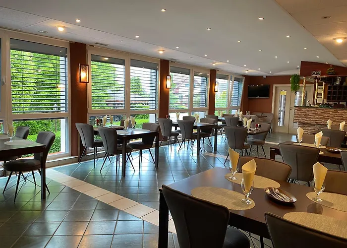 Katalin & Restaurant 2*